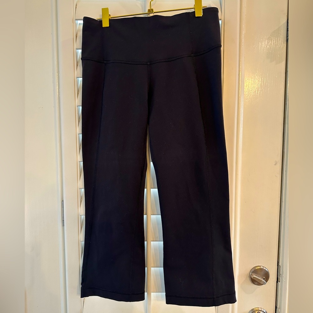 Lululemon capris yoga pants